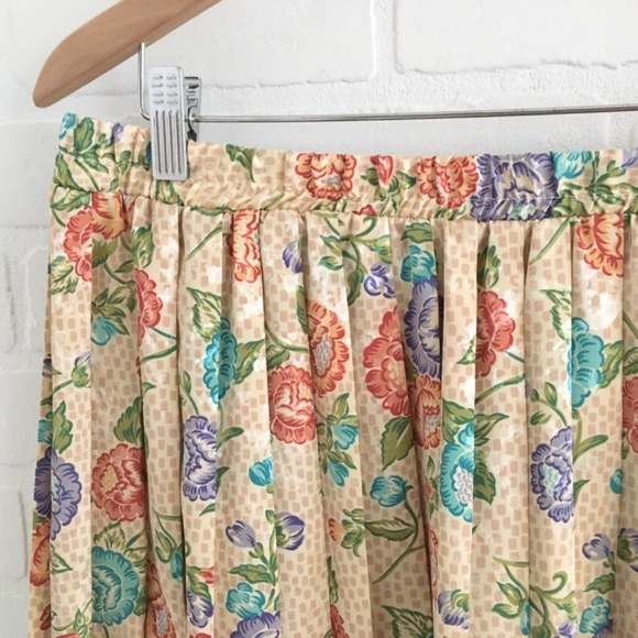 Vintage Midi skirt Pleated Satin Floral print Fairy Cream Peach Aqua purple L - Picture 5 of 12